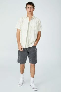 boohooMAN store -boohooMAN store 3610930 12 1 scaled