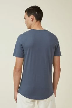 Cotton On Men Organic Longline T-Shirt -boohooMAN store 3611222 06 3 scaled
