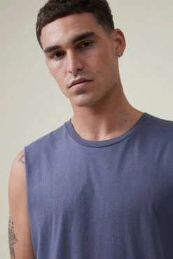 boohooMAN store -boohooMAN store 3611276 13 1 scaled