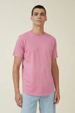 Cotton On Men Scooped Hem T-Shirt
