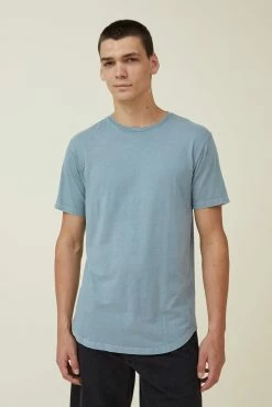 Cotton On Men Scooped Hem T-Shirt