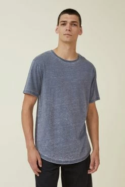Cotton On Men Scooped Hem T-Shirt