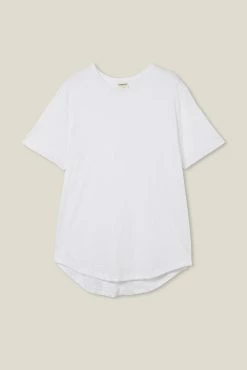 Cotton On Men Scooped Hem T-Shirt -boohooMAN store 3611468 31 4 scaled