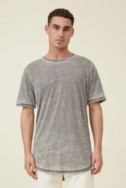 Cotton On Men Scooped Hem T-Shirt