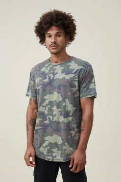 Cotton On Men Scooped Hem T-Shirt