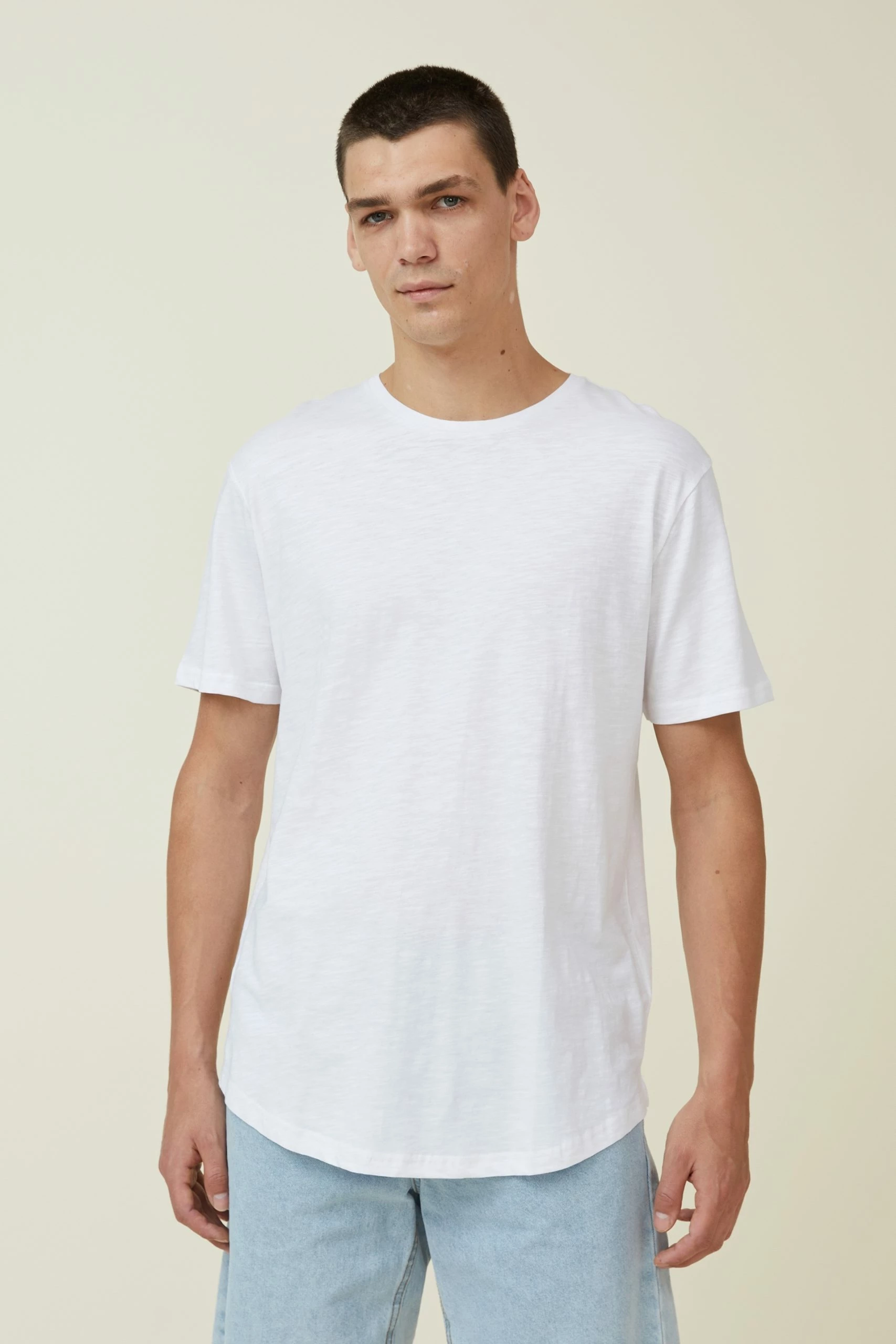 Cotton On Men Scooped Hem T-Shirt 1 Cotton On Men Scooped Hem T-Shirt