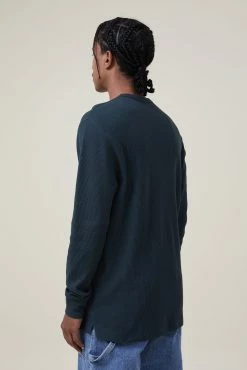 Cotton On Men Textured Long Sleeve Tshirt -boohooMAN store 3611693 21 3 scaled