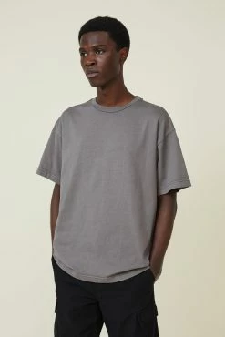 Cotton On Men Heavy Weight T-Shirt