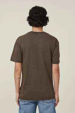 Cotton On Men Premium Loose Fit Art T-Shirt -boohooMAN store 3611991 07 3 scaled