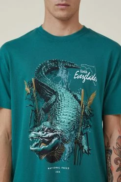 Cotton On Men Premium Loose Fit Art T-Shirt -boohooMAN store 3611991 20 4 scaled