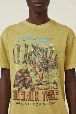 Cotton On Men Premium Loose Fit Art T-Shirt -boohooMAN store 3611991 26 4 scaled