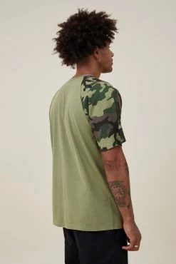 Cotton On Men Loose Fit Raglan T-Shirt -boohooMAN store 3612079 06 3 scaled