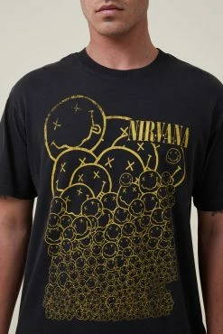 Cotton On Men Premium Loose Fit Music T-Shirt 7 Cotton On Men Premium Loose Fit Music T-Shirt -boohooMAN store 3612085 03 4 scaled