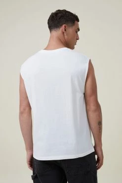 Cotton On Men Oversized Graphic Muscle -boohooMAN store 3612161 05 3 scaled