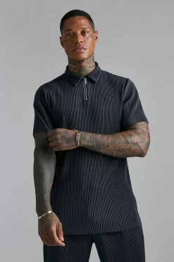 Slim Fit Pleated Zip Polo