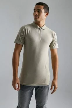 Muscle Fit Zip Polo