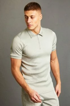 Muscle Fit Pleated Polo
